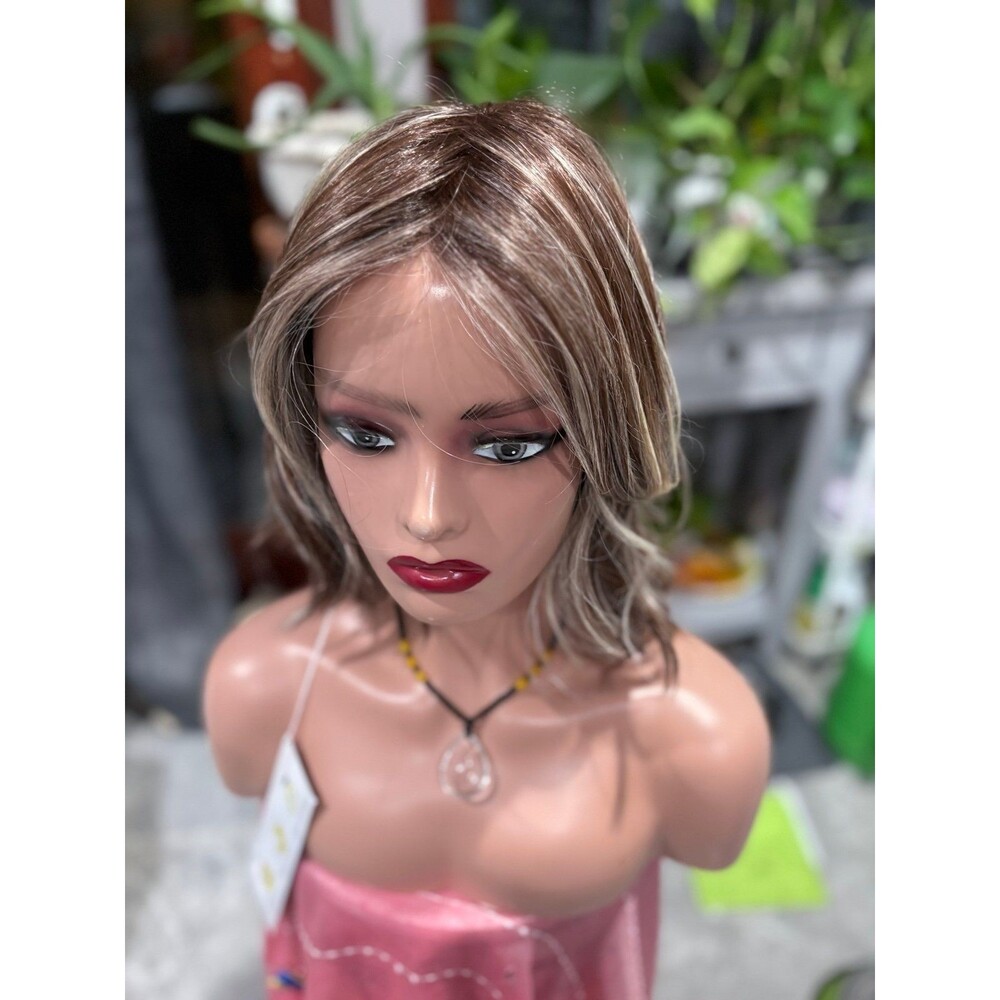 Rene of Paris “Loryn” wig brand new style color Snowy umber New